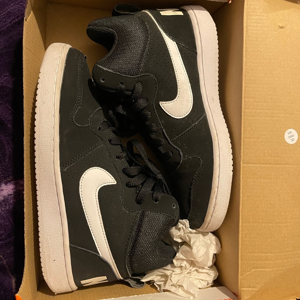 Nike shoes unisex